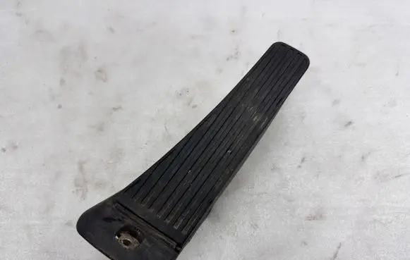 Volvo XC90 Accelerator throttle pedal 31445780