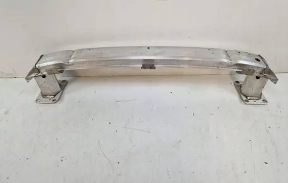 Peugeot 308 Front bumper support beam 