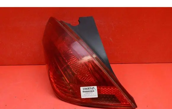 Peugeot 308 Rear/tail lights 9680425780