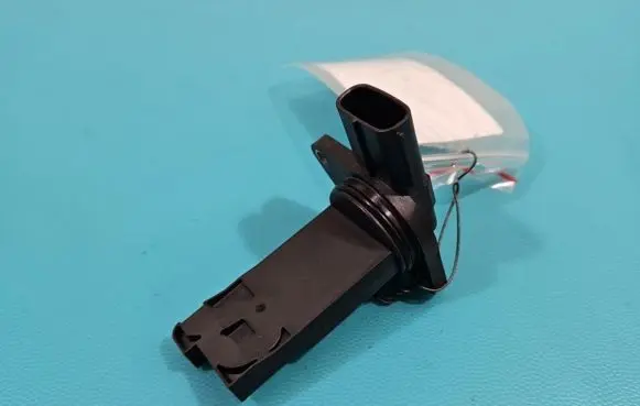 Mazda CX-5 Mass air flow meter E5T62271 IMPRK1391451