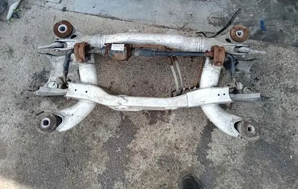 BMW 7 E65 E66 Rear subframe 6752801