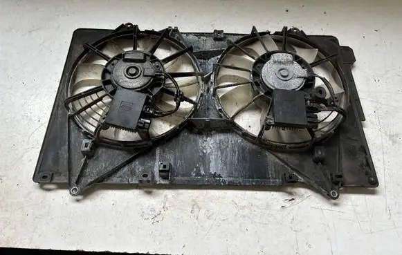 Mazda CX-5 Radiator cooling fan shroud