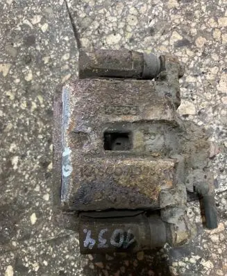 KIA Carens I Rear brake caliper