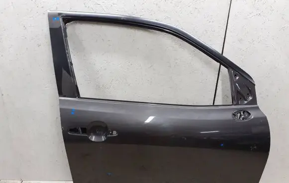 Suzuki Baleno IV Front door