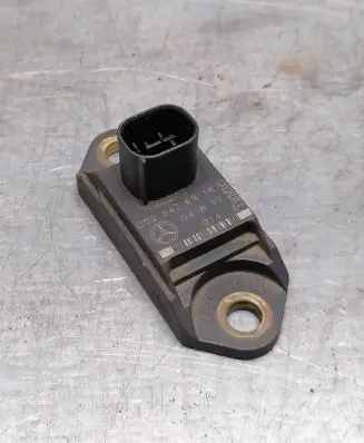 Mercedes-Benz E W211 Airbag deployment crash/impact sensor 0025426918