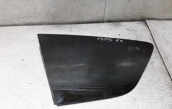 Rear side window