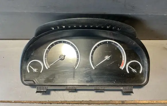 BMW 7 F01 F02 F03 F04 Speedometer (instrument cluster) 17388410 9312043 0263724026