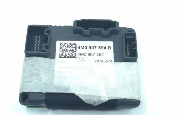 Skoda Superb B8 (3V) Sunroof control unit/module 4M0907594B 4M0907594
