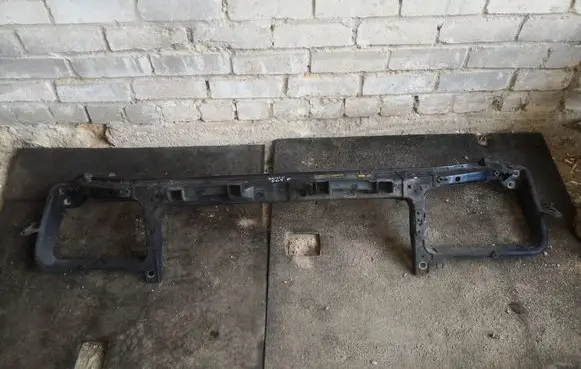 Chrysler 300 - 300C Radiator support slam panel 4805843AG