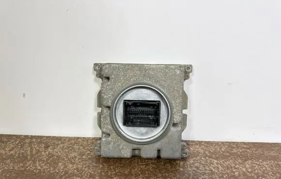 Volkswagen PASSAT B8 Headlight ballast module Xenon 7PP941572AB 7PP941572A W003T25075