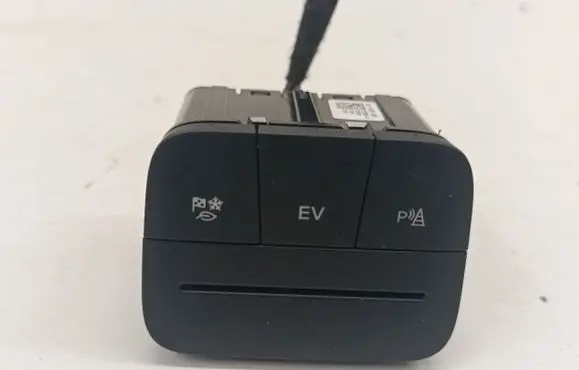 Ford Kuga III A set of switches LJ6T11B573ABW