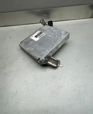 Toyota Corolla Verso AR10 Engine control unit/module 896610F010