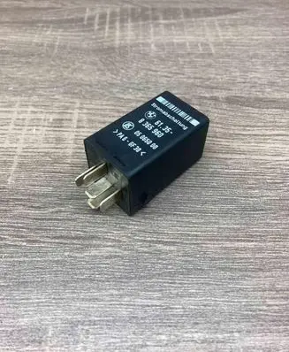 BMW X5 E53 Other relay 8365960 05065000