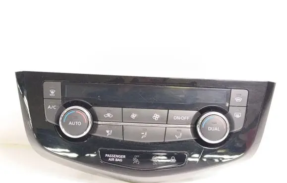 Nissan Qashqai Climate control unit 275004EA1A