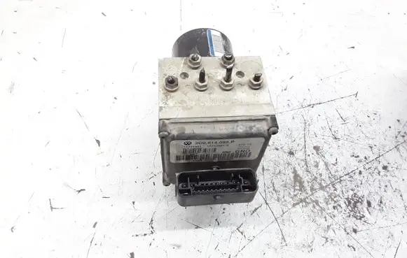 Volkswagen PASSAT B6 ABS Pump 3C0614095P