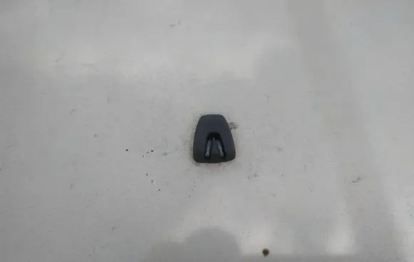 Volvo S80 Windshield washer spray nozzle 