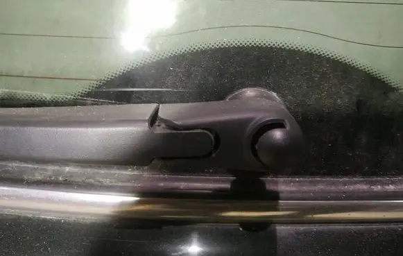 Mini One - Cooper Coupe R56 Rear window wiper motor