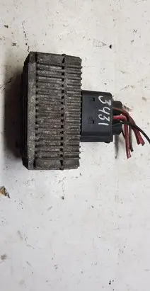 Opel Zafira A Glow plug pre-heat relay 55354141