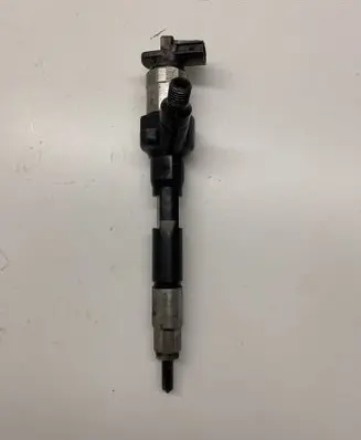 Mazda 6 Fuel injector R2AA13H50
