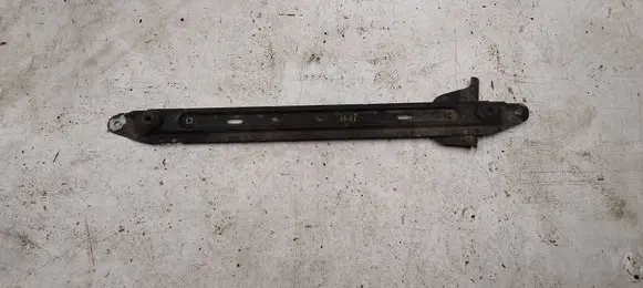 Peugeot 3008 I Bottom radiator support slam panel 