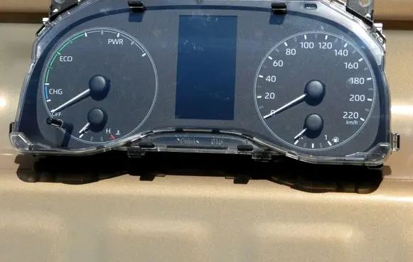 Toyota Yaris XP210 Speedometer (instrument cluster) 83800K0221