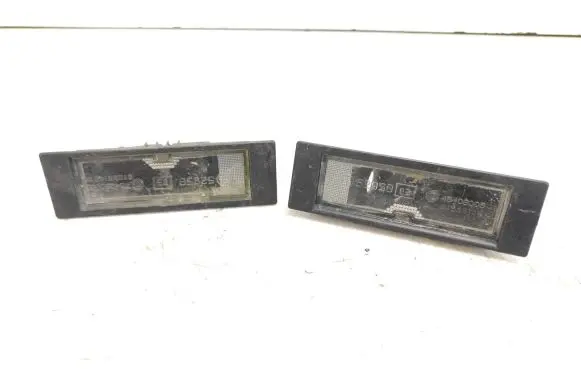 Alfa Romeo 156 Number plate light 46408008 60685109