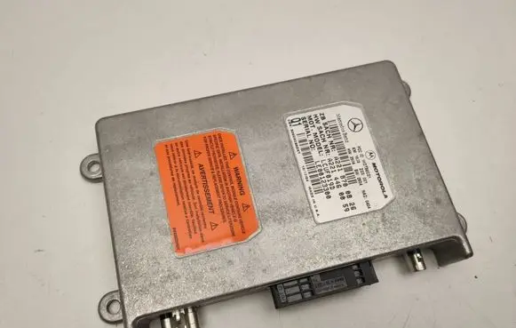 Mercedes-Benz SL R230 Bluetooth control unit module A2218700826
