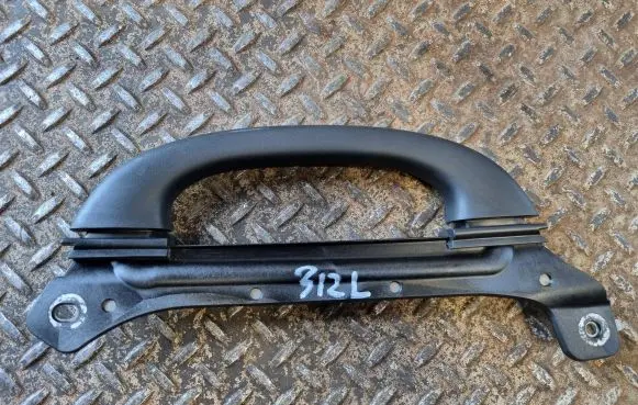 Rear interior roof grab handle