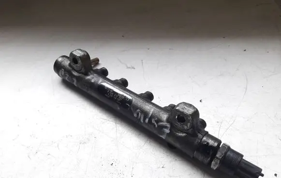 Renault Espace - Grand espace IV Fuel distributor 0445214042