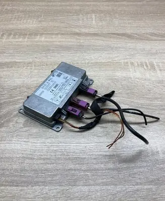 BMW X5 E53 Aerial antenna amplifier 6945425 133997