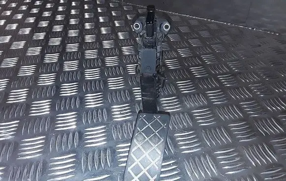 Volkswagen Crafter Accelerator throttle pedal 6pv01062141 2n1723503