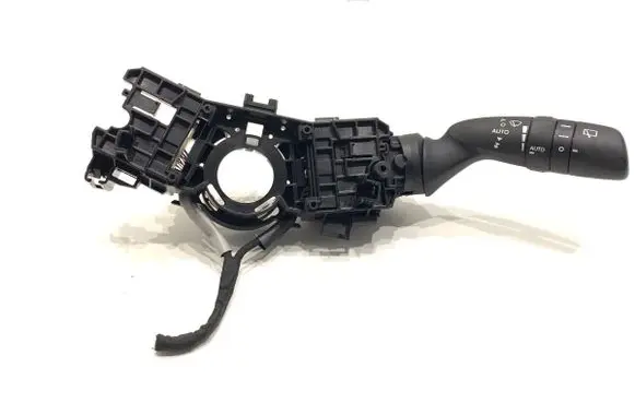 Toyota Yaris Cross Wiper switch