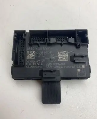 Skoda Octavia Mk4 Door control unit/module 5Q4959592F
