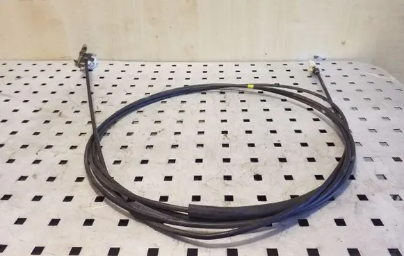 Toyota Corolla Verso E121 Fuel cap flap release cable 
