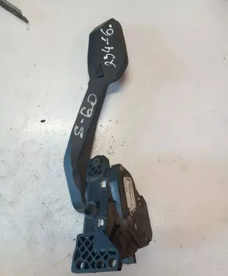 Volvo V70 Accelerator throttle pedal 30683515 6PV00853715