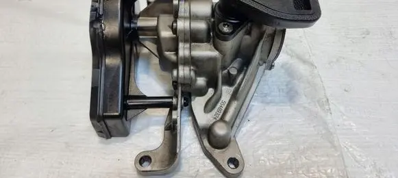 Opel Astra K Oil pump 55489324