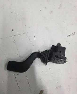 Opel Corsa B Wiper control stalk 090243395 090243394 090481242