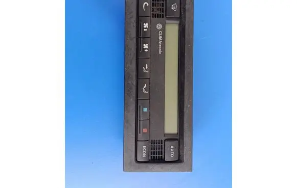 Volkswagen Golf IV Climate control unit