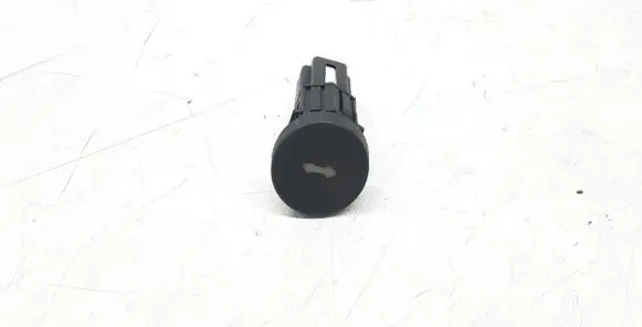 Ford Fiesta Tailgate opening switch 