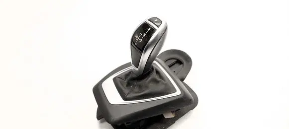 BMW X1 E84 Gear shifter/selector 9260295