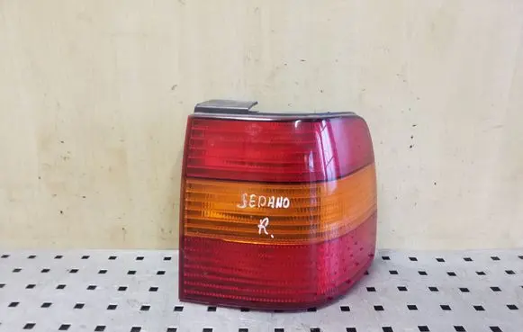 Volkswagen PASSAT B4 Rear/tail lights 3A5945112