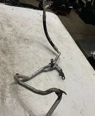 Renault Trafic III (X82) Air conditioning (A/C) pipe/hose 93868381