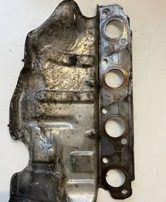 Ford Mondeo Mk III Heat shield in engine bay 2S7Q9448CA