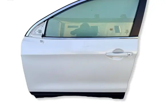 Nissan Qashqai Front door 