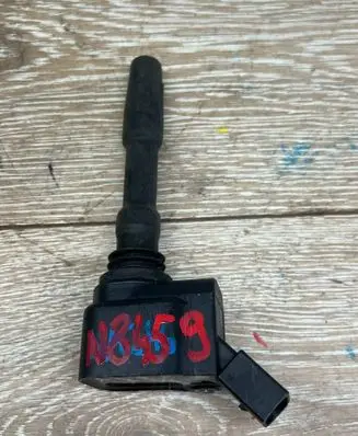 Volkswagen Golf VII High voltage ignition coil 06H905110P