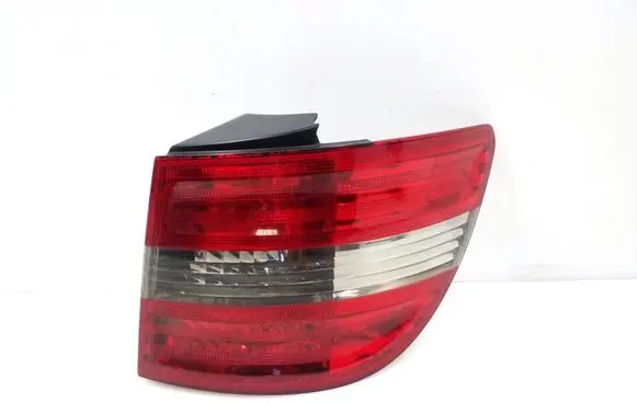 Mercedes-Benz B W245 Rear/tail lights A1698202664