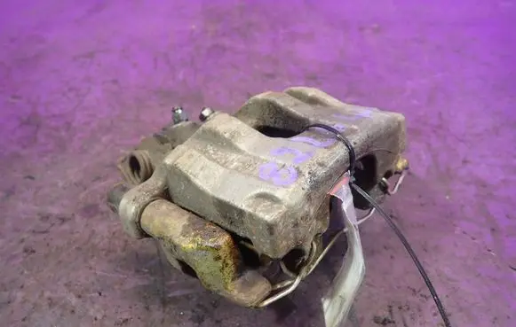 Renault Laguna II Rear brake caliper