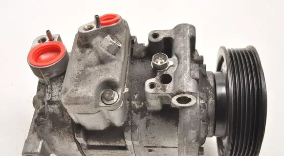 Volkswagen Golf Plus Air conditioning (A/C) compressor (pump) 1K0820859N