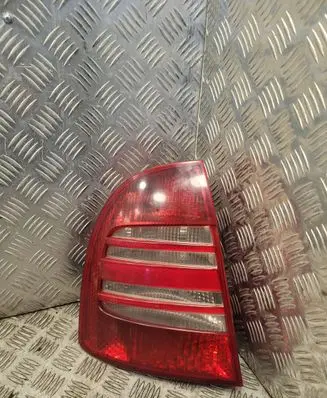 Skoda Superb B5 (3U) Rear/tail lights 3U5945111 3U5945095