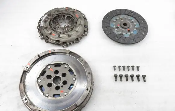 Peugeot 208 I Dual mass flywheel 9678013980 9675022680
